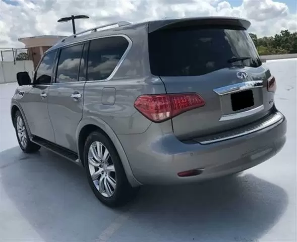 $6000 : 2012 INFINITI QX56 SUV image 4