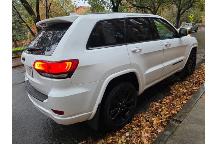 $20500 : 2019 Grand Cherokee Altitude image 7