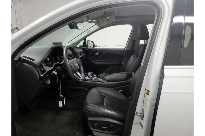 $28998 : Audi Q7 2019 AWD quattro SE image 10