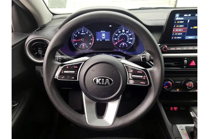 $17998 : Kia Forte 2021 LXS 4dr Sedan image 10