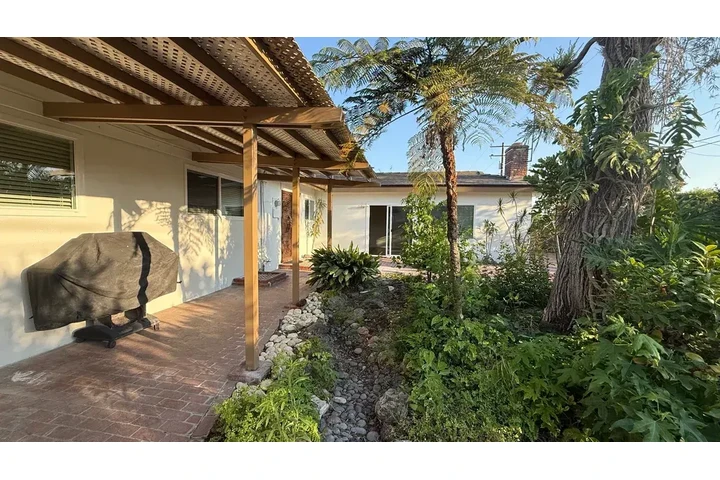 $1700 : Garden Grove - Ready Casa image 10