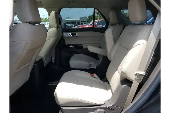$38590 : Ford Explorer 2022 AWD Plati image 8