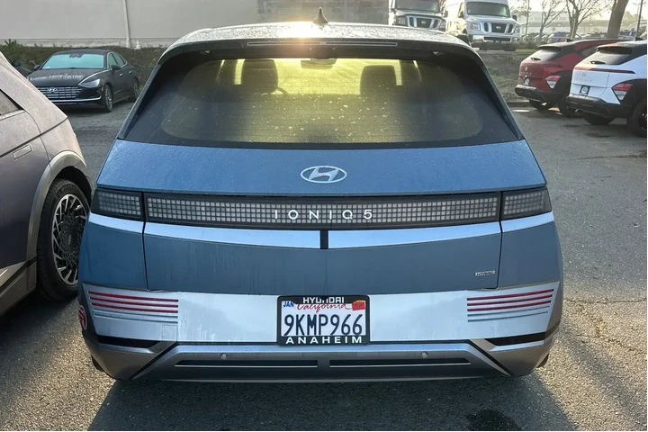 $31990 : Hyundai IONIQ 5 2024 AWD Lim image 4