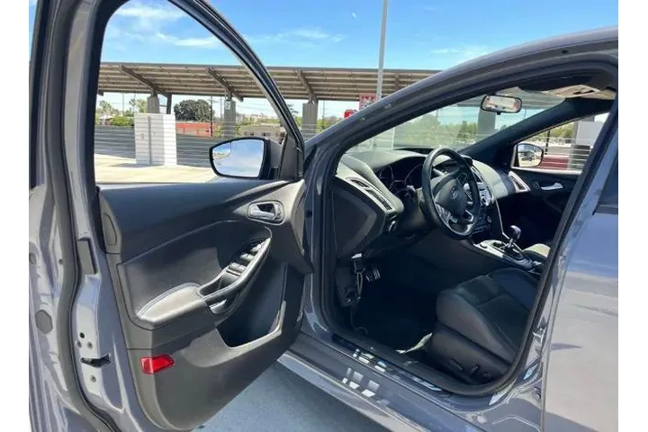 $35989 : Ford Focus 2017 AWD RS 4dr H image 6