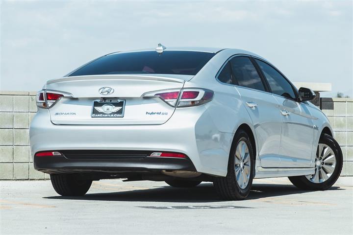 2017 Sonata Hybrid SE image 4