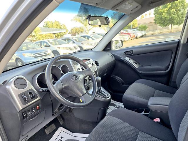 $5400 : 2005 TOYOTA MATRIX2005 TOYOTA image 1