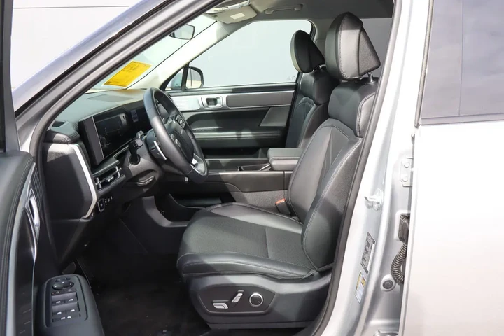 $28988 : 2025 Santa Fe SEL FWD image 7