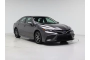 Toyota Camry Hybrid 2022 SE en Hialeah