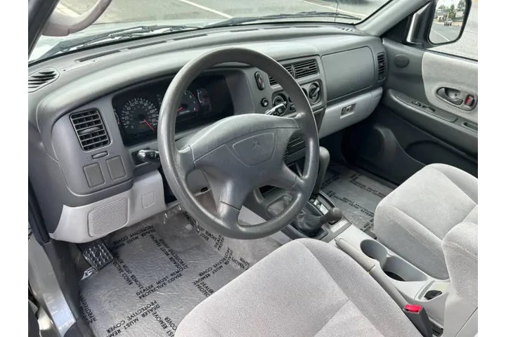 $6995 : 2001 Montero Sport LS image 10