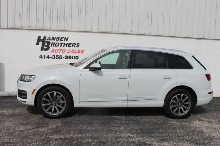 $18490 : 2019 Q7 image 3