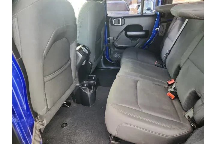 $21995 : Jeep Wrangler Unlimited 2018 image 9