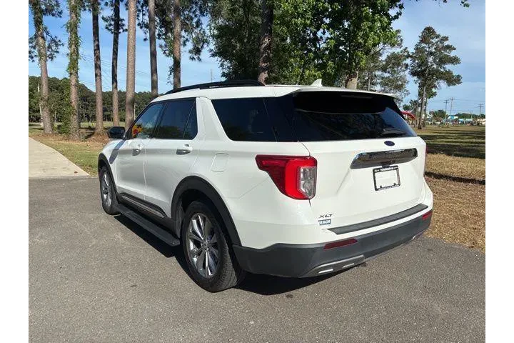 $33871 : Ford Explorer 2023 XLT 4dr S image 5