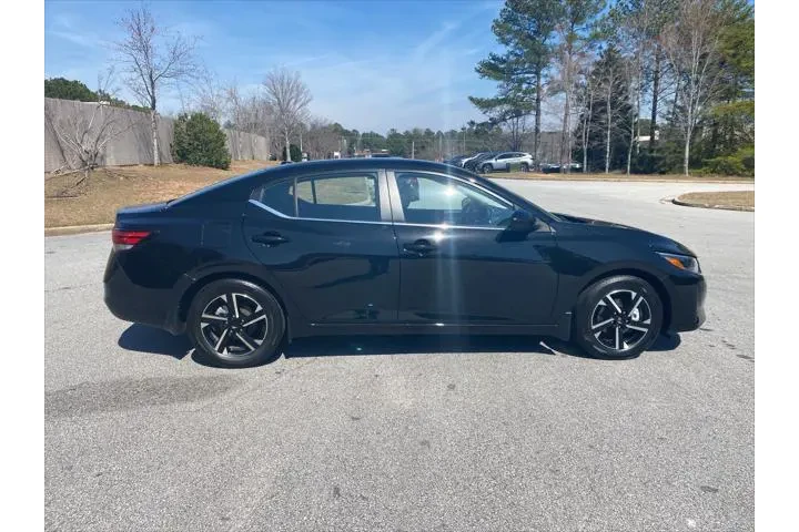 $18920 : Nissan Sentra 2025 SV 4dr Se image 7
