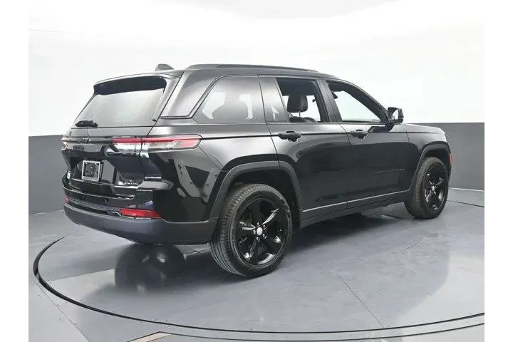 $39997 : Jeep Grand Cherokee 2025 4x2 image 6