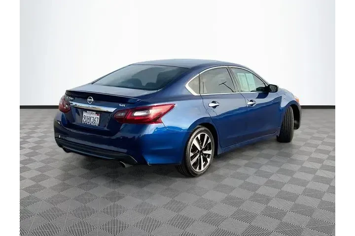 $11900 : Nissan Altima 2018 2.5 SR 4d image 7