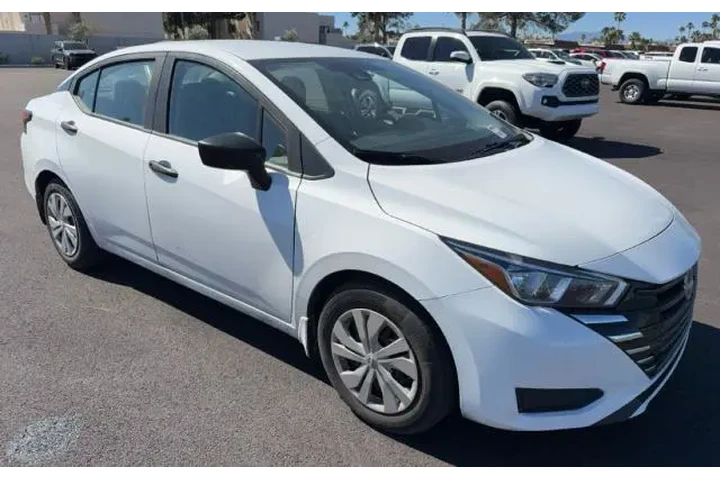 $20745 : Nissan Versa 2024 S 4dr Seda image 2