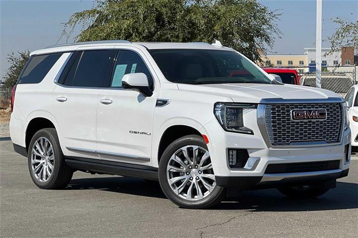 $65750 : Yukon Denali image 2