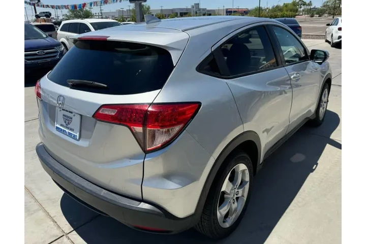 $15995 : 2016 HR-V image 3