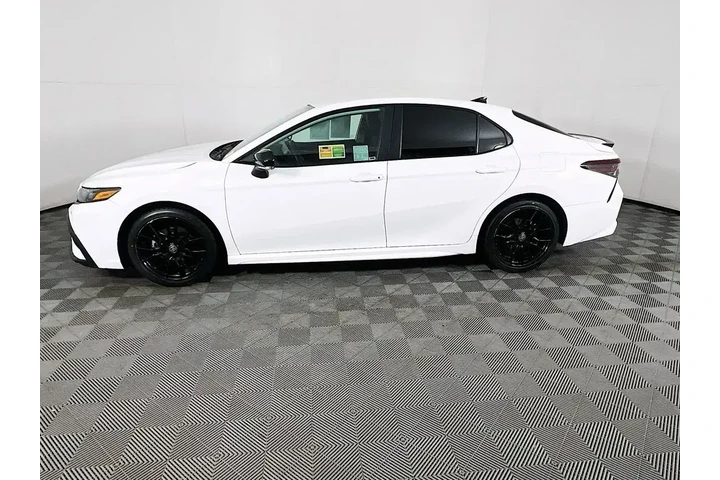 $25500 : Toyota Camry 2024 SE 4dr Sed image 4