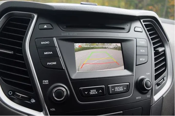 $8500 : Hyundai SANTA FE Sport 2015 image 10