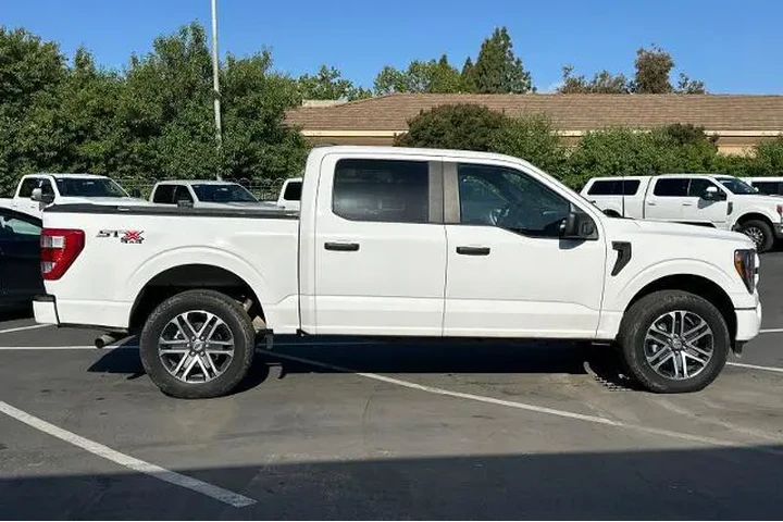 $38000 : Ford F-150 2023 4x4 XL 4dr S image 2