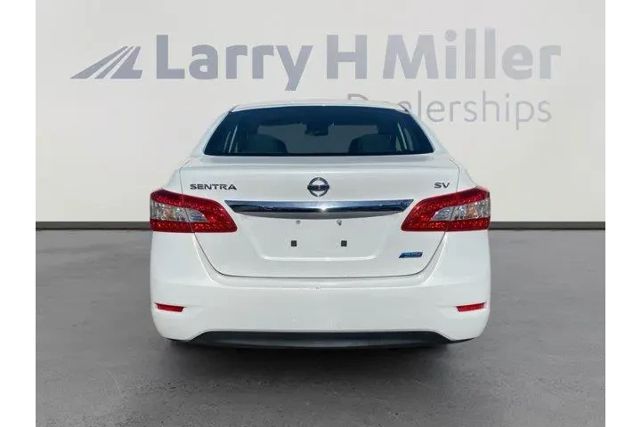 Nissan Sentra 2014 S 4dr Sed image 4