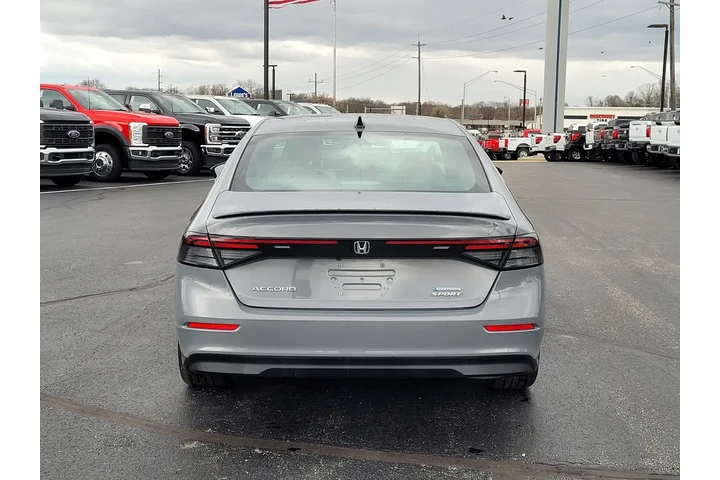 $29094 : Honda Accord Hybrid 2023 Spo image 5