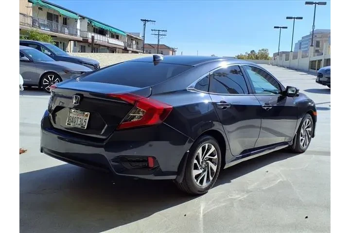 $20995 : Honda Civic 2018 EX 4dr Seda image 4