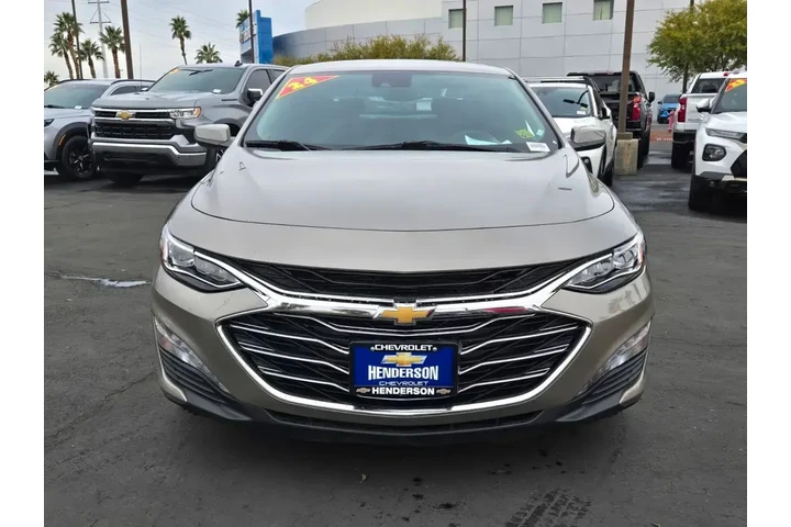 $19394 : Chevrolet Malibu 2024 LT 4dr image 8