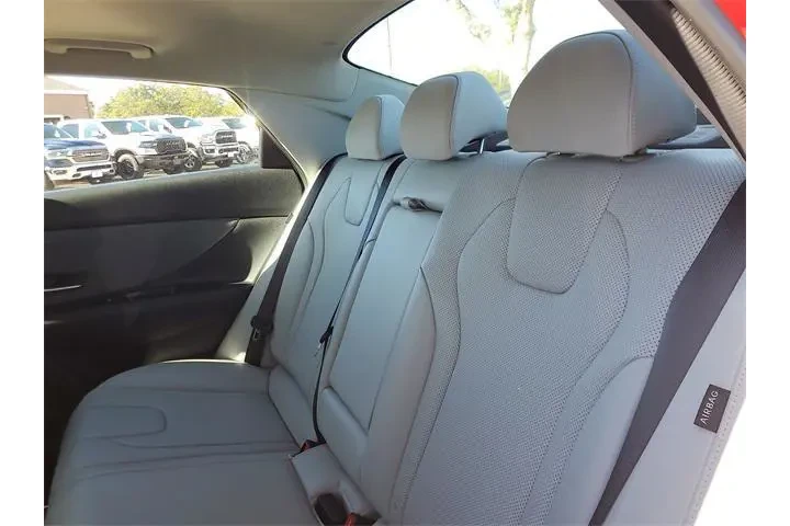 $23988 : Hyundai ELANTRA 2024 Limited image 8