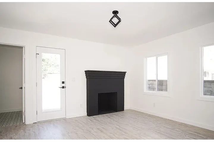 $2000 : HOUSE RENT IN LOS ANGELES CA image 10