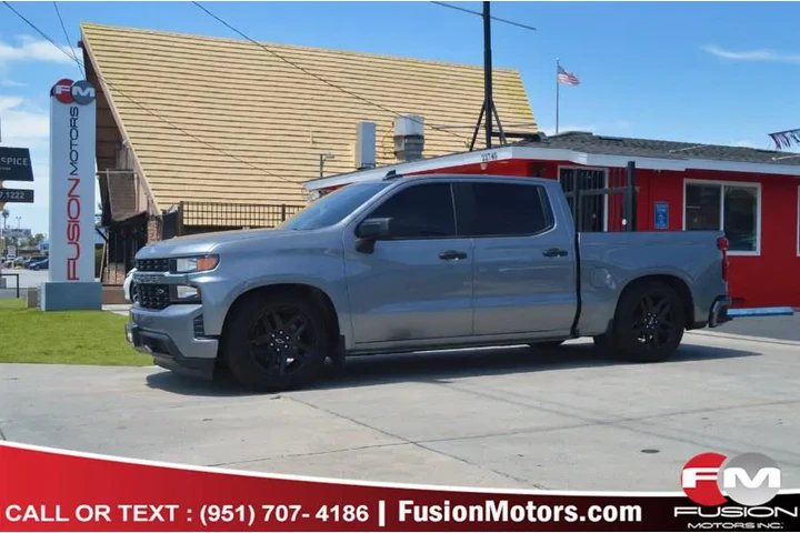 $29995 : 2021 Silverado 1500 2WD Crew image 1
