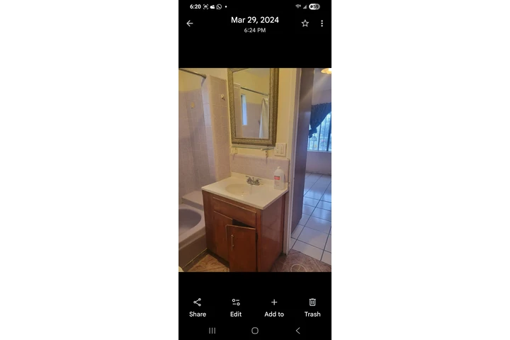 $850 : Rento cuarto en east LA image 2