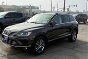 $19995 : 2015 Touareg TDI Lux thumbnail