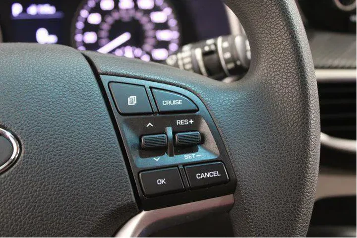 $17526 : Hyundai TUCSON 2021 Value 4d image 10