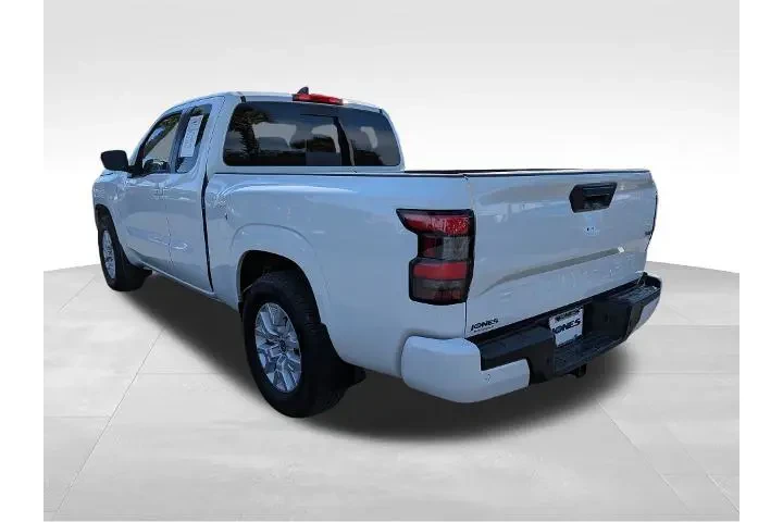 $26463 : Nissan Frontier 2024 4x2 SV image 7