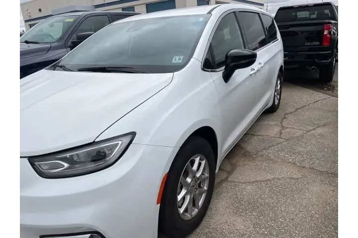 $31995 : Chrysler Pacifica 2025 Selec image 5