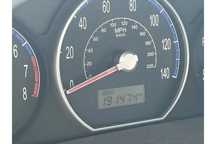 $3897 : Hyundai SANTA FE 2007 GLS 4d image 10