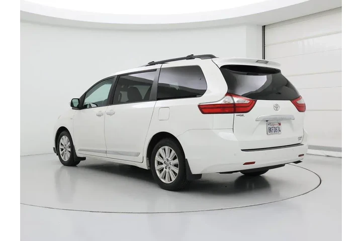 $26998 : Toyota Sienna 2017 AWD XLE 7 image 2