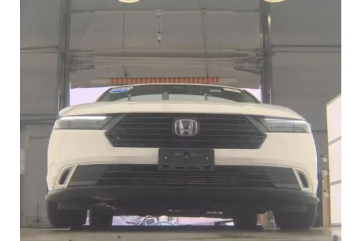 $23993 : Honda Accord 2024 EX 4dr Sed image 3
