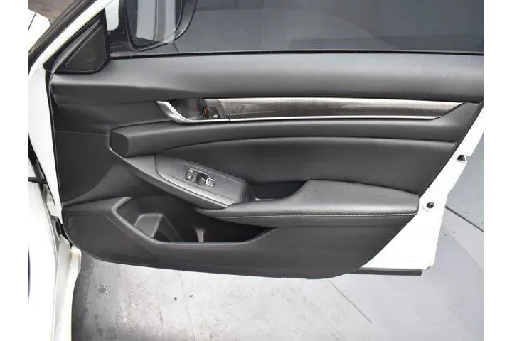 $19726 : Honda Accord 2020 Sport 4dr image 3
