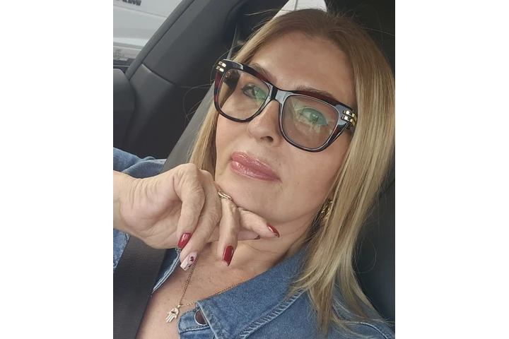 Señora sexy image 1