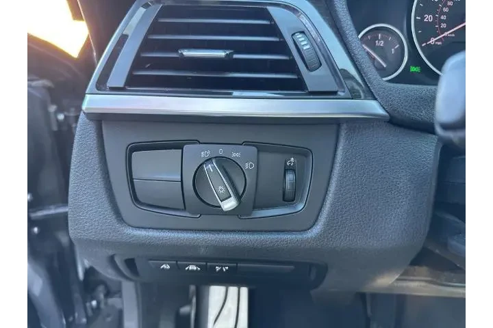 $15321 : BMW 4 Series 2015 428i 2dr C image 9