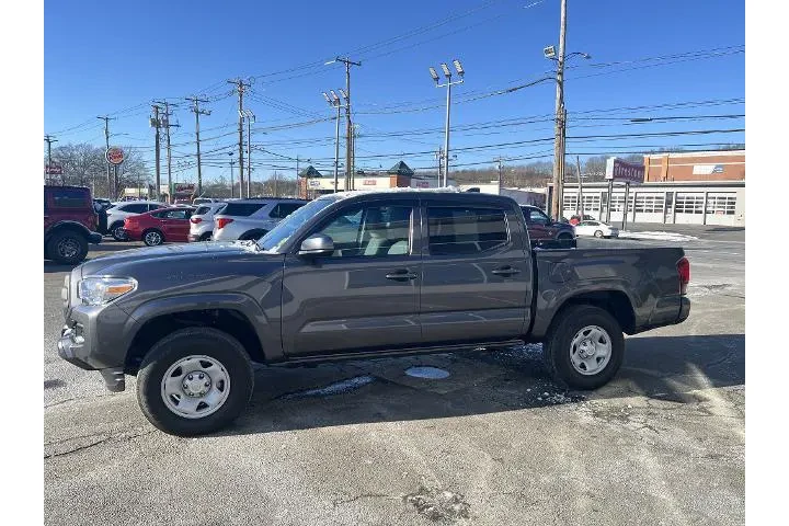 $36988 : Toyota Tacoma 2023 4x4 TRD S image 1