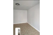 $1875 : APT. 1-RECÁMARA/ 1-BAÑO thumbnail