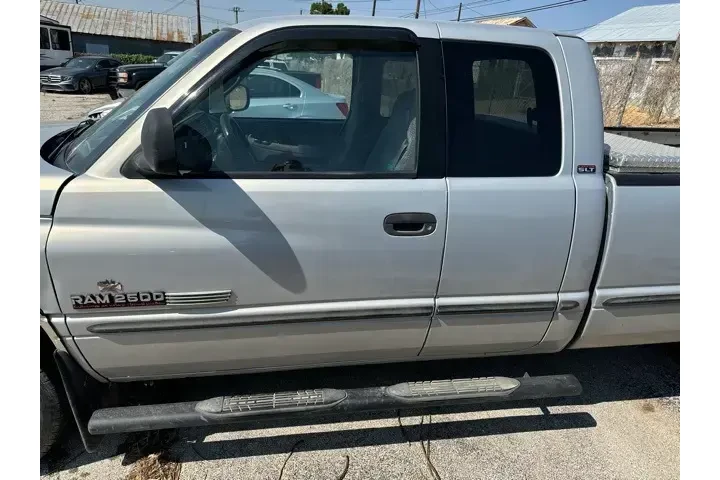 $14432 : Dodge Ram 2500 1999 2dr Lara image 4