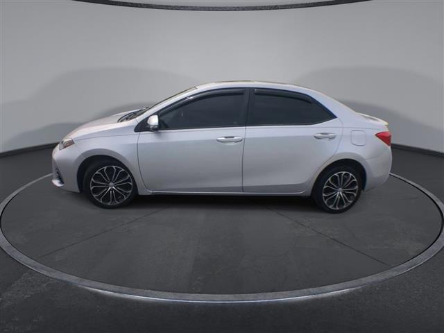 $9500 : PRE-OWNED 2017 TOYOTA COROLLA image 5