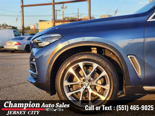 Used 2019 X5 xDrive40i Sports image 4