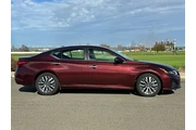 $20521 : Nissan Altima 2024 2.5 SV 4d thumbnail