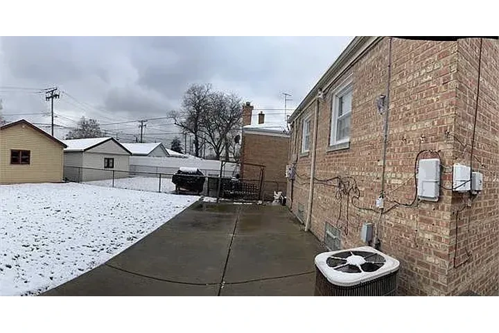 $1530 : HOUSE FOR RENT IN CHICAGO IL image 9